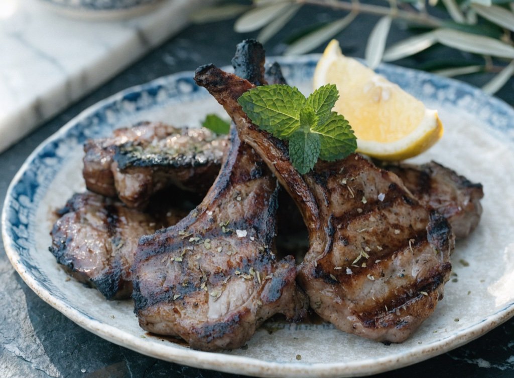 Paidakia – gegrillte Lammkoteletts mit Zitrone